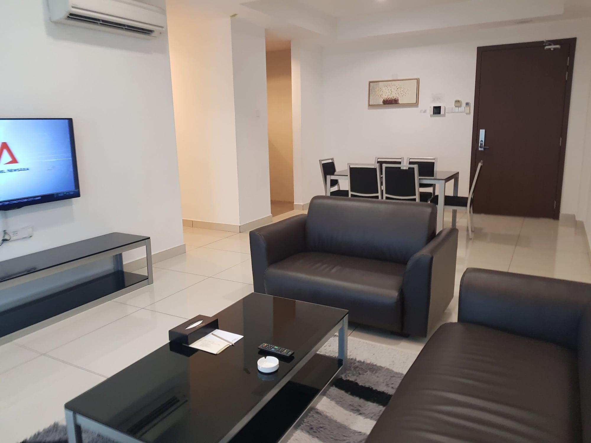 Ksl Hotel & Resort Johor Bahru Extérieur photo A living room in a modern apartment