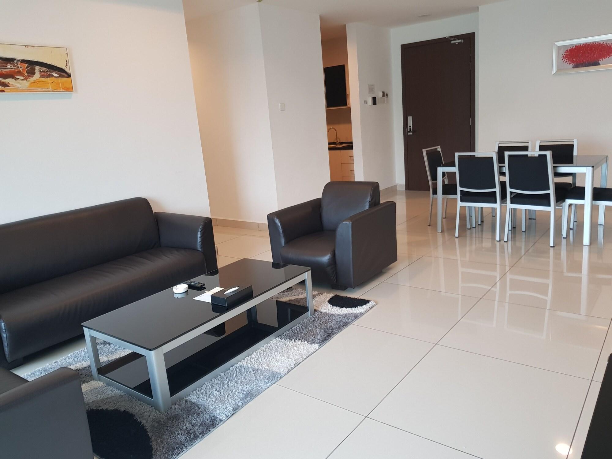 Ksl Hotel & Resort Johor Bahru Extérieur photo A living room in a modern apartment