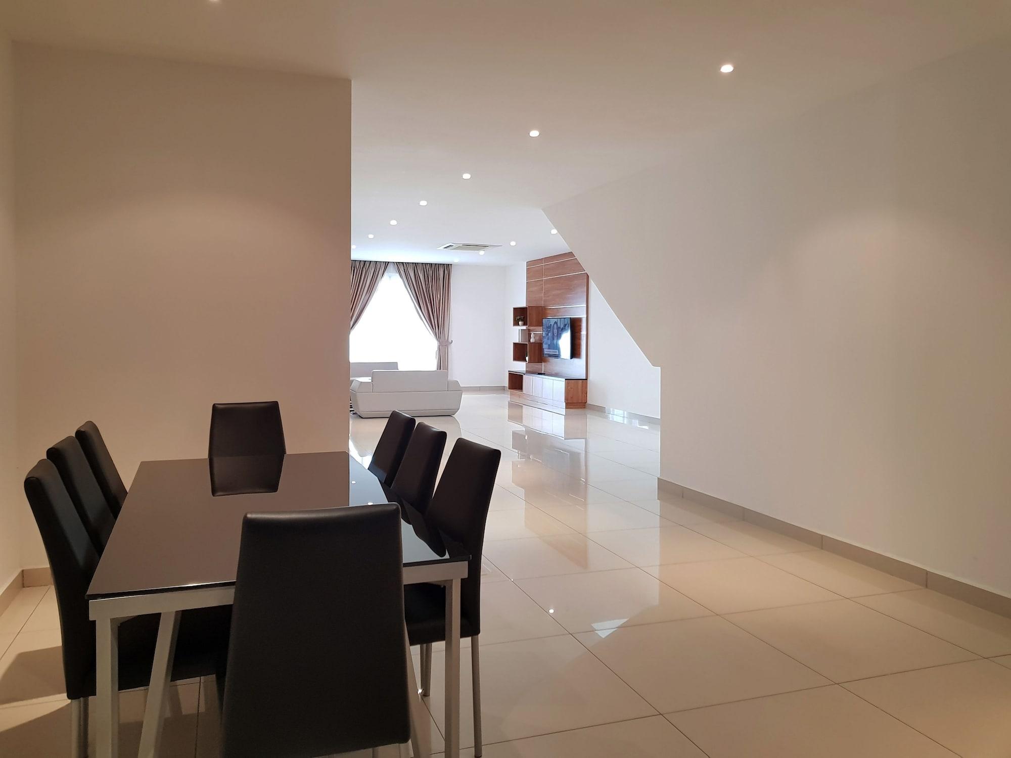 Ksl Hotel & Resort Johor Bahru Extérieur photo Interior of a modern apartment