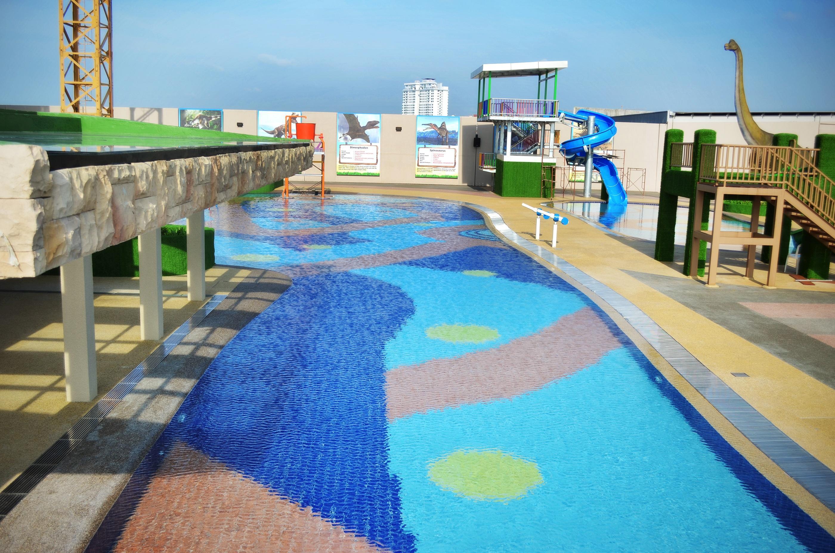 Ksl Hotel & Resort Johor Bahru Extérieur photo The park's swimming pool