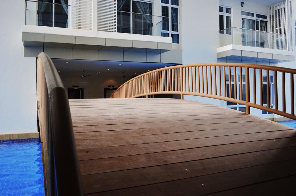 Ksl Hotel & Resort Johor Bahru Extérieur photo The bridge in 2014